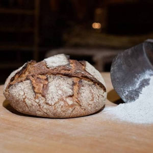 Grand pain de seigle et blé bio