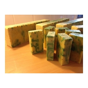 Savon lait de chèvre citron vert