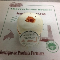 2  frais au lait cru piment d'espelette