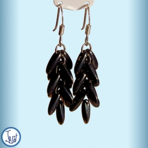 Boucles d'oreilles noir réglisse, courtes en acier chirurgical