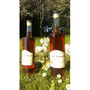 Apéritif normand vieilli en fut de chêne