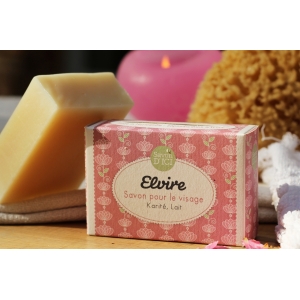 Elvire. sans parfum et très riche en karité.