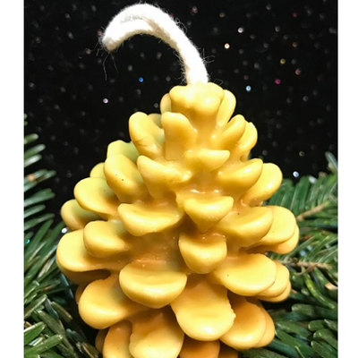 Bougie déco 100% cire d'abeille forme pin