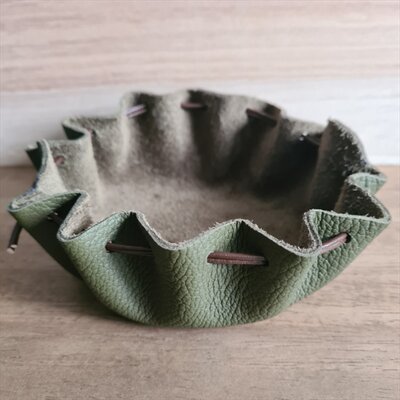 Vide-poche en cuir kaki/marbon