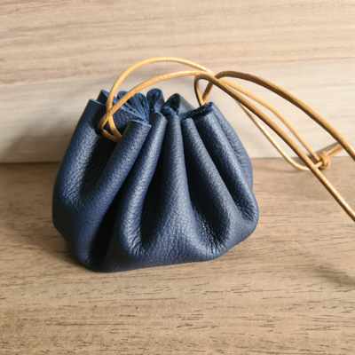 Bourse en cuir marine/ocre