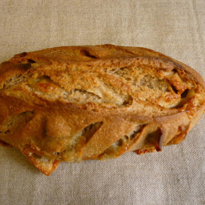 Pain au chorizo et comte