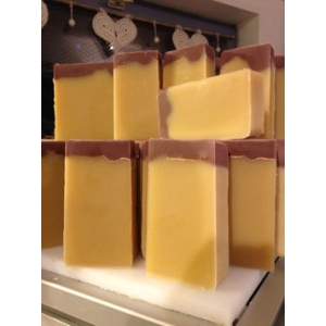 Savon lait de chèvre ambre