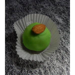 Bouchée à l'amande amère