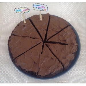 4 parts de gâteau chocolat noir et quinoa bio sans gluten.