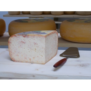 Gouda vache piment d'espelette et poivre vert