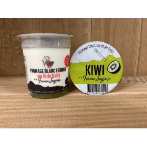 Fromage blanc sur lit de kiwi
