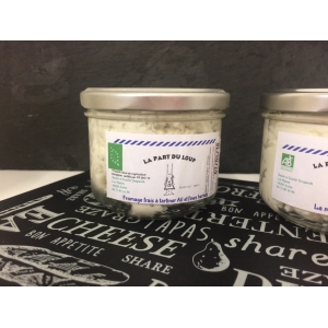 Fromage à tartiner ail et fines herbes au lait de brebis