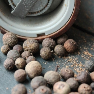 Poivre de la jamaïque