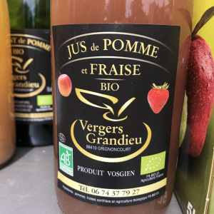 Jus de pomme-fraise