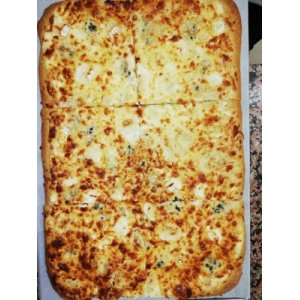 Pizza rectangulaire 3 fromages (pour 6 parts)