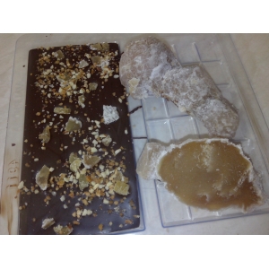 Plaque de chocolat noir au gingembre