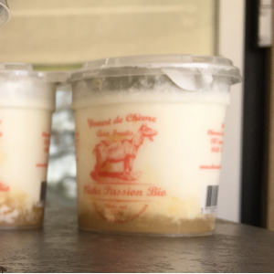 Yaourt de lait de chèvre bio pêche passion