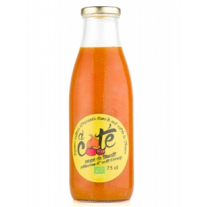 Soupe bio de tomates, orange