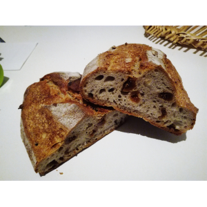 Pain levain aux figues