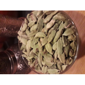 Cardamome entier