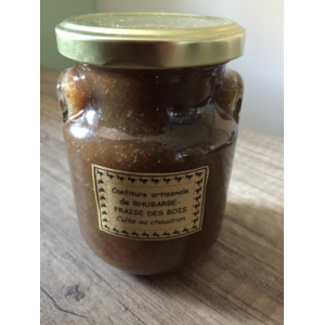 Confiture de rhubarbe-fraise des bois