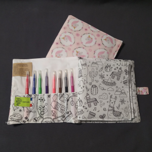 Livre à colorier lavable licorne