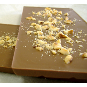 Tablette chocolat lait et éclats de noisettes