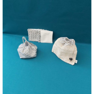 Lingettes démaquillantes avec filet