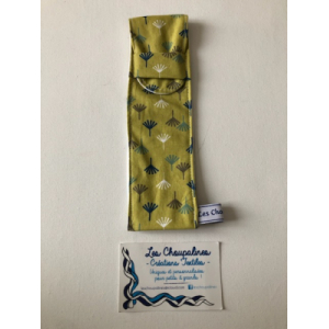 étui brosse à dents vert