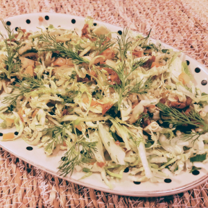 Salade choux de prin, orange confite, amandes