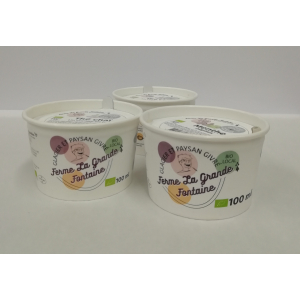 Petit pot à la rhubarbe-fraise