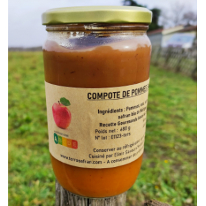 Compote de pommes safranées