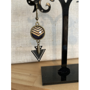 Boucles triangles or et noir