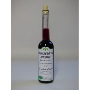 Vinaigre de vin rouge aromatisé à l'ail