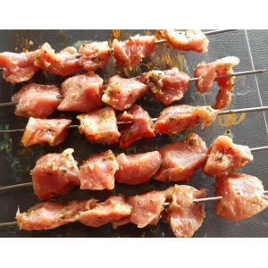 Viande de porc à brochette nature