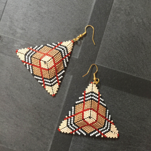 Boucles d'oreilles façon burberry
