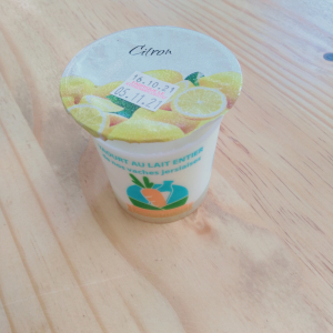 1 yaourt à la confiture de citron