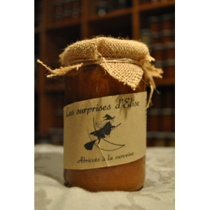 Préparation de fruits abricots à la verveine