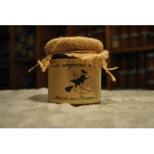 Préparation de fruits abricots aux noisettes