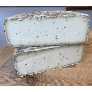 Tomme de vache au fenouil