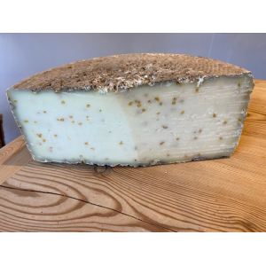 Tomme de brebis au fenugrec