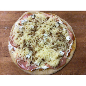 Pizza prête à cuire 'blue bacon'