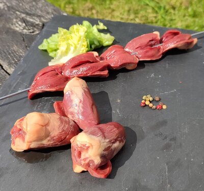 Cœurs de canard frais entiers