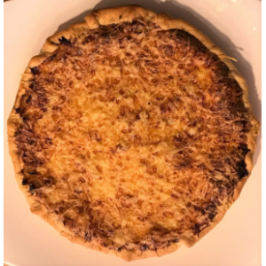 Quart de tarte aux oignons, jambon et fromage