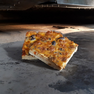 Pizza ou tarte flambee du jour