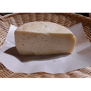 Tomme fraîche de vache fermière