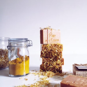 Savon la pierre dorée - curcuma & mandarine