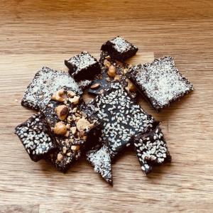 Assortiment de chocolats noir