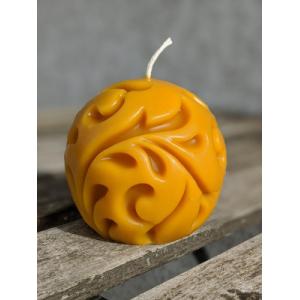 Bougie boule décorée en cire d'abeille