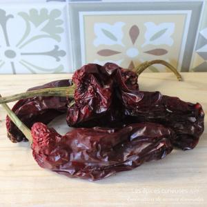 Piment pimientos entier et séché